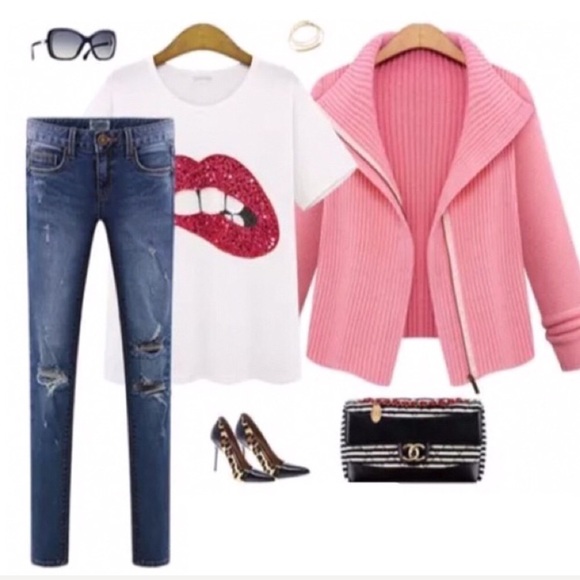 ๐ JOLIE Embellished Tee - Picture 4 of 7